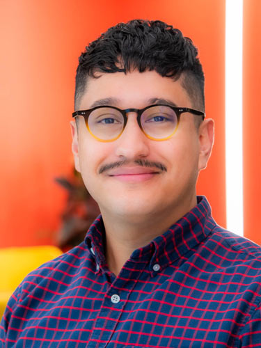 Elias Garza Staff Image